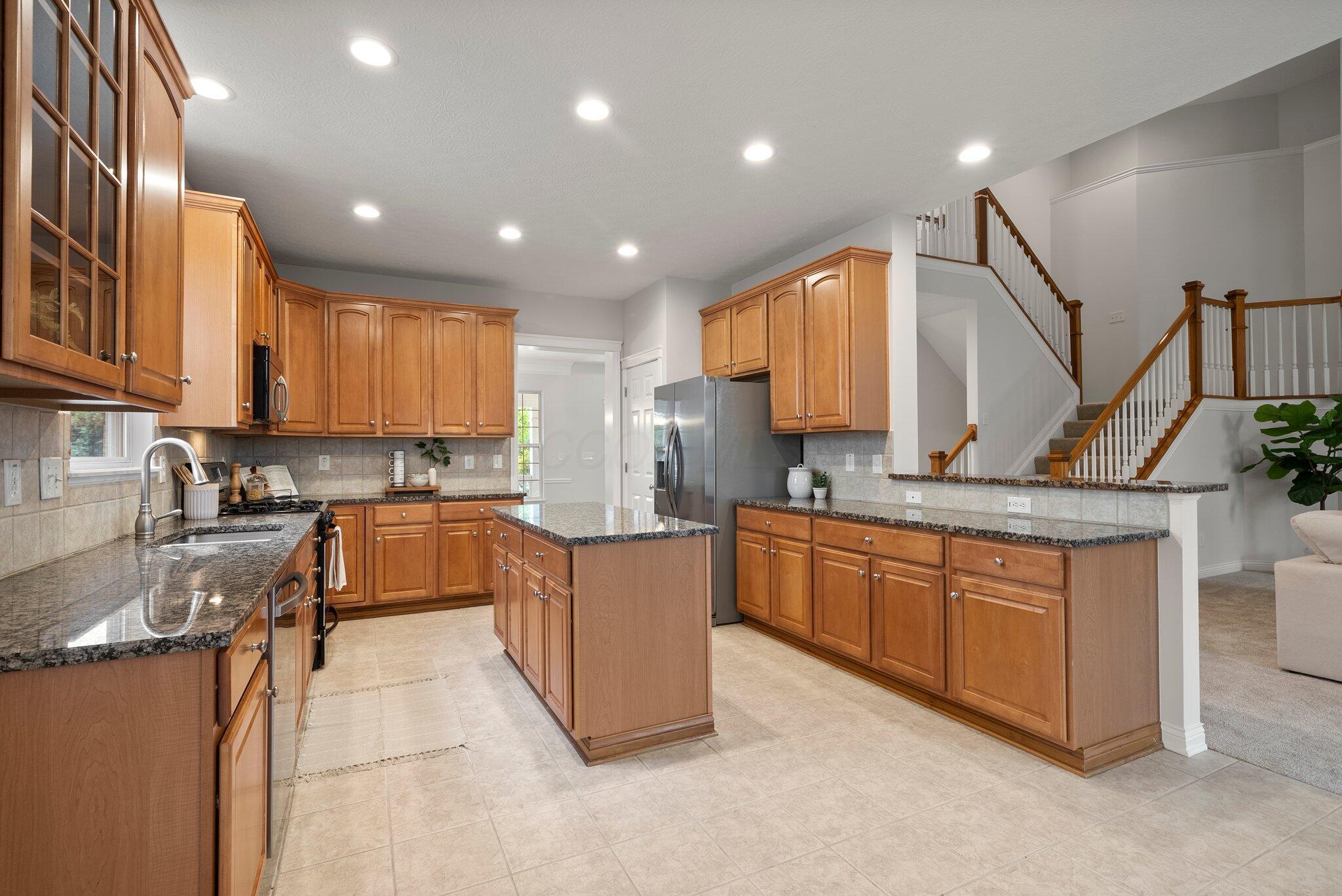 266 Watson Way, Powell, Ohio image 25
