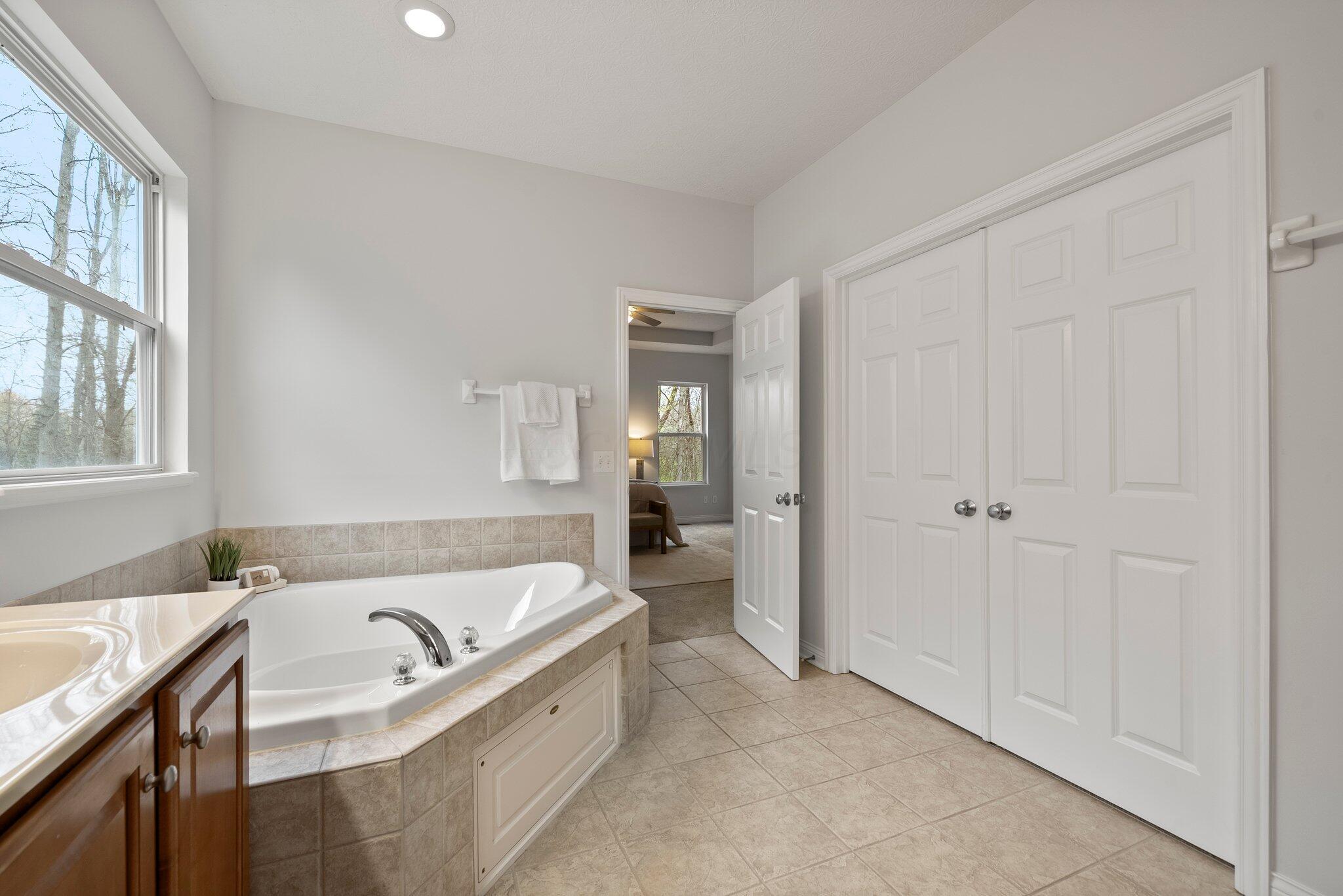 266 Watson Way, Powell, Ohio image 34