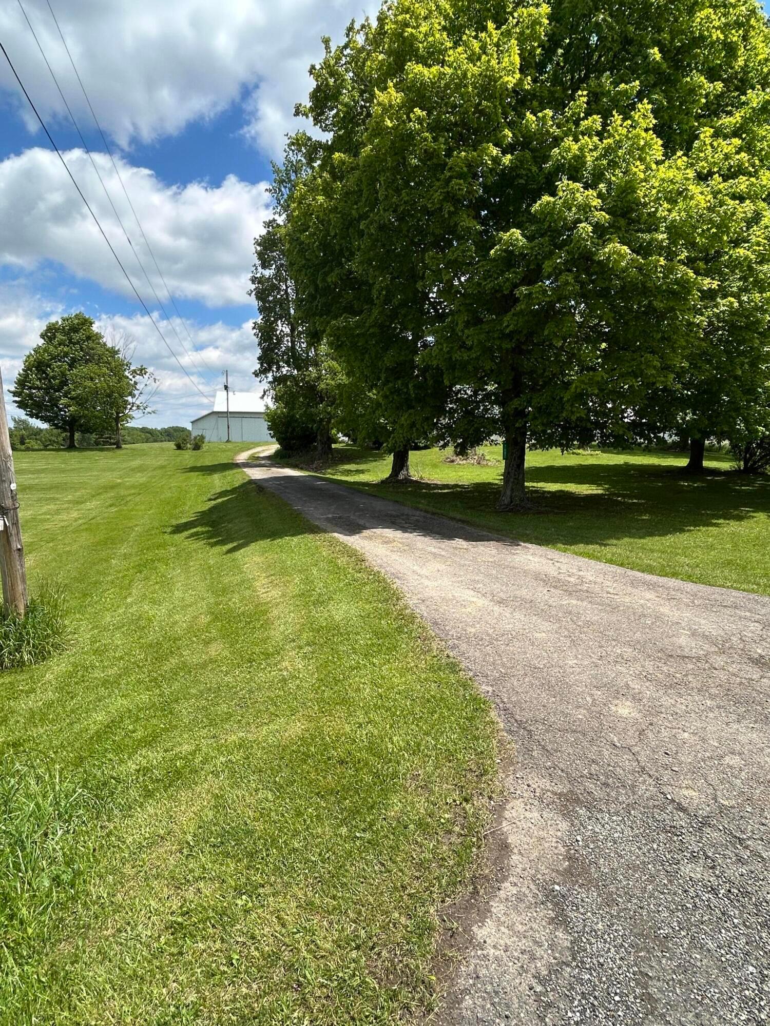 7682 Northridge Road, Johnstown, Ohio image 2