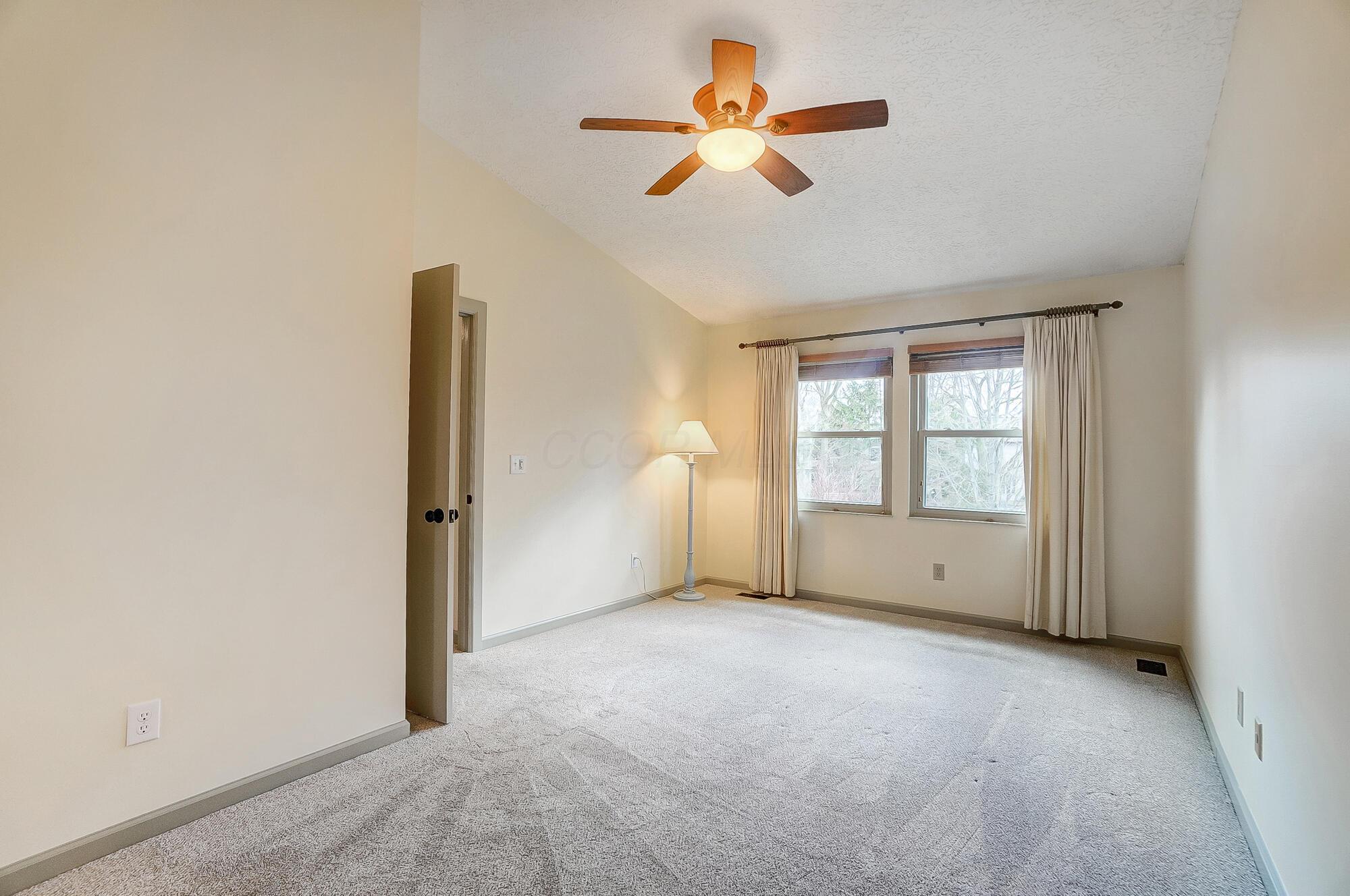 7128 Schoolcraft Drive, Dublin, Ohio image 37