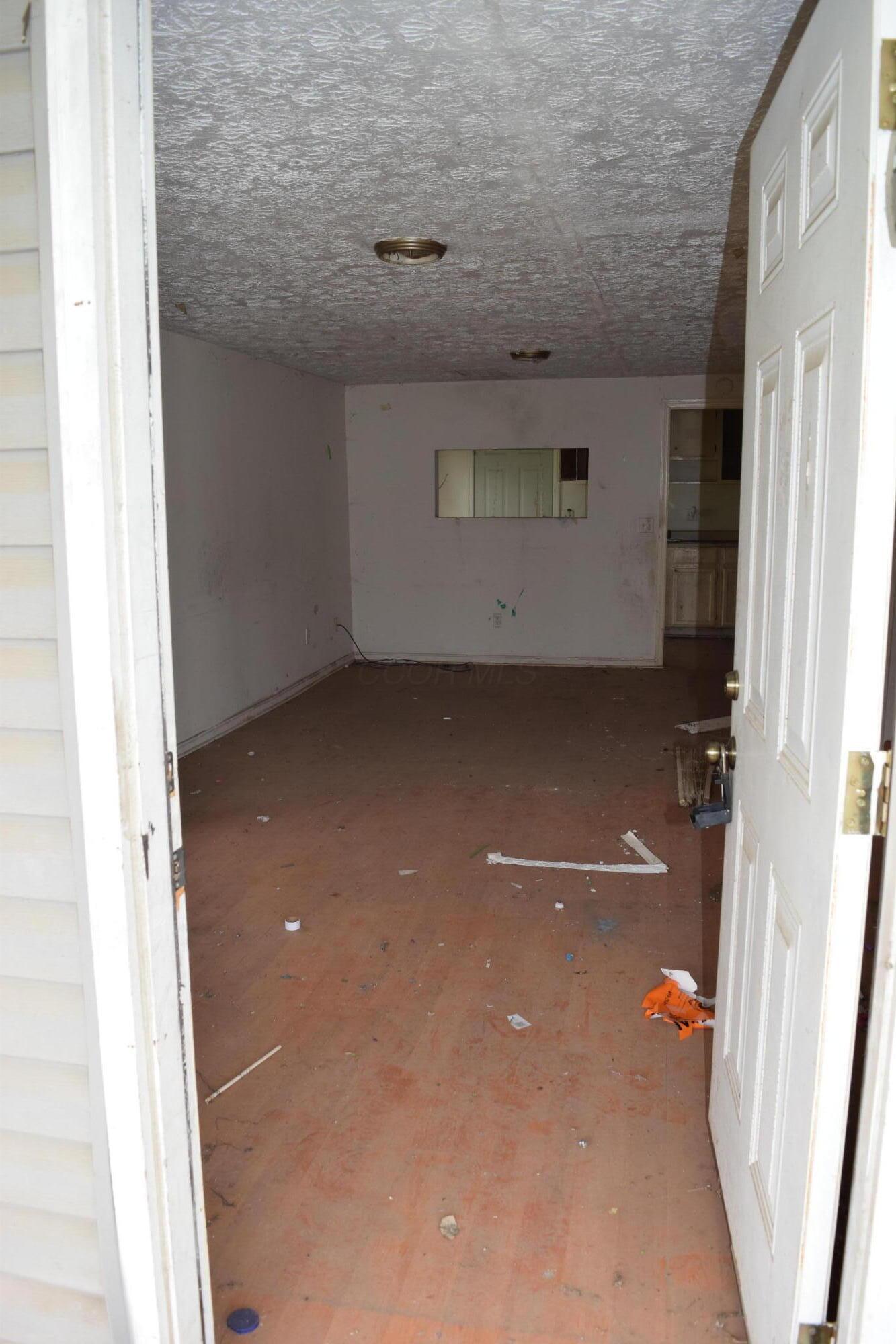 527 Stambaugh Avenue, Columbus, Ohio image 6