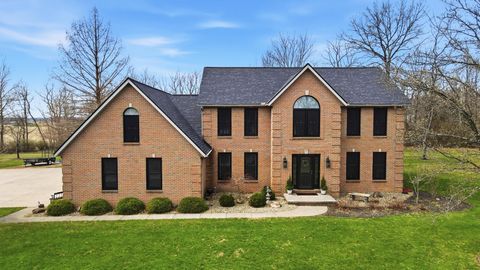 Photo of 265 Waters Edge Drive, Hebron, OH 43025 (MLS # 226009740)