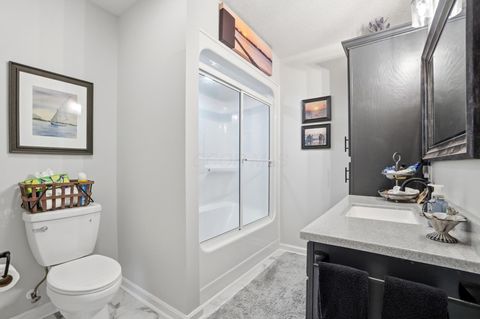 Tiny photo for 265 Waters Edge Drive, Hebron, OH 43025 (MLS # 226009740)