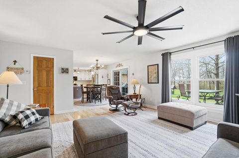 Tiny photo for 265 Waters Edge Drive, Hebron, OH 43025 (MLS # 226009740)