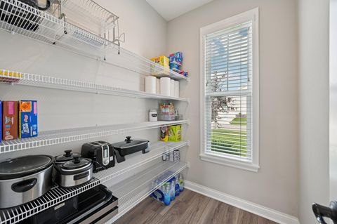 Tiny photo for 6044 Honey Farm Way, Grove City, OH 43123 (MLS # 226002499)