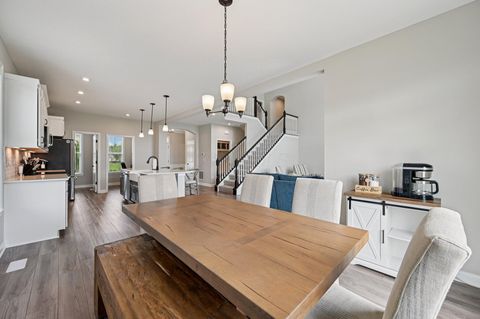 Tiny photo for 6044 Honey Farm Way, Grove City, OH 43123 (MLS # 226002499)