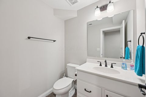 Tiny photo for 6044 Honey Farm Way, Grove City, OH 43123 (MLS # 226002499)