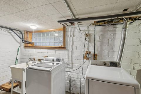 Tiny photo for 1566 Elbur Avenue, Lakewood, OH 44107 (MLS # 225044677)