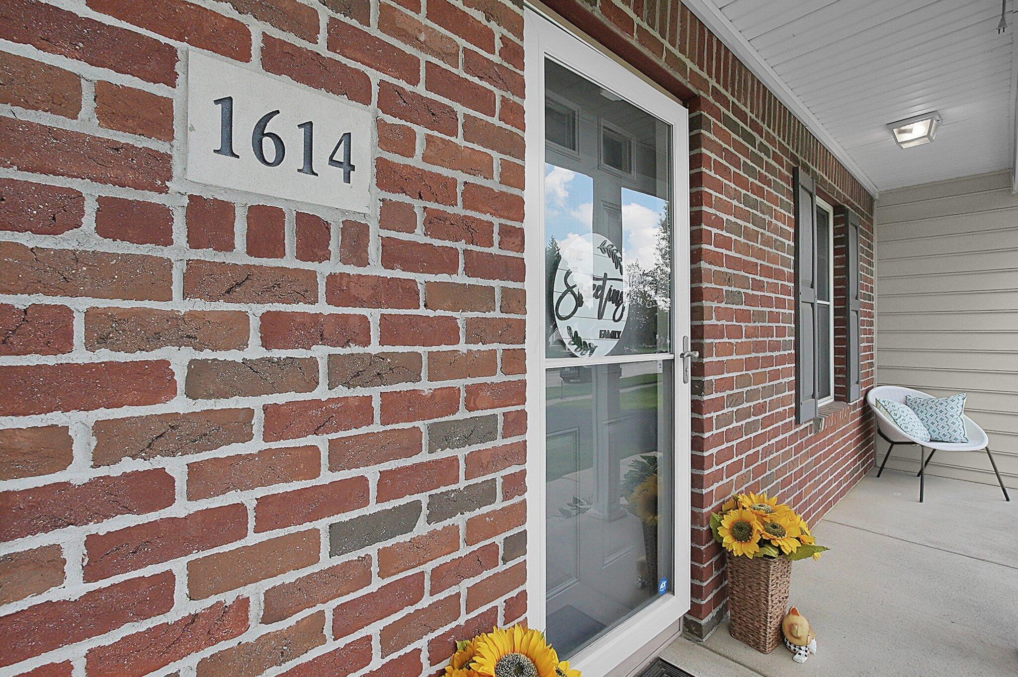 1614 Boxwood Drive, Lewis Center, Ohio image 3