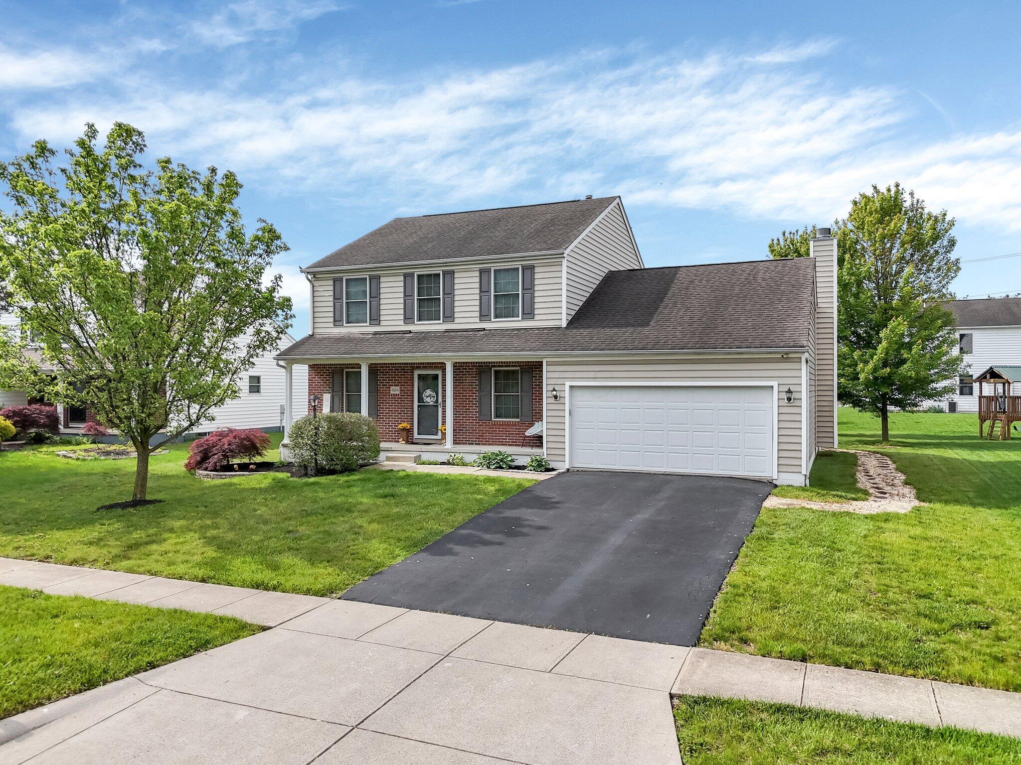1614 Boxwood Drive, Lewis Center, Ohio image 1