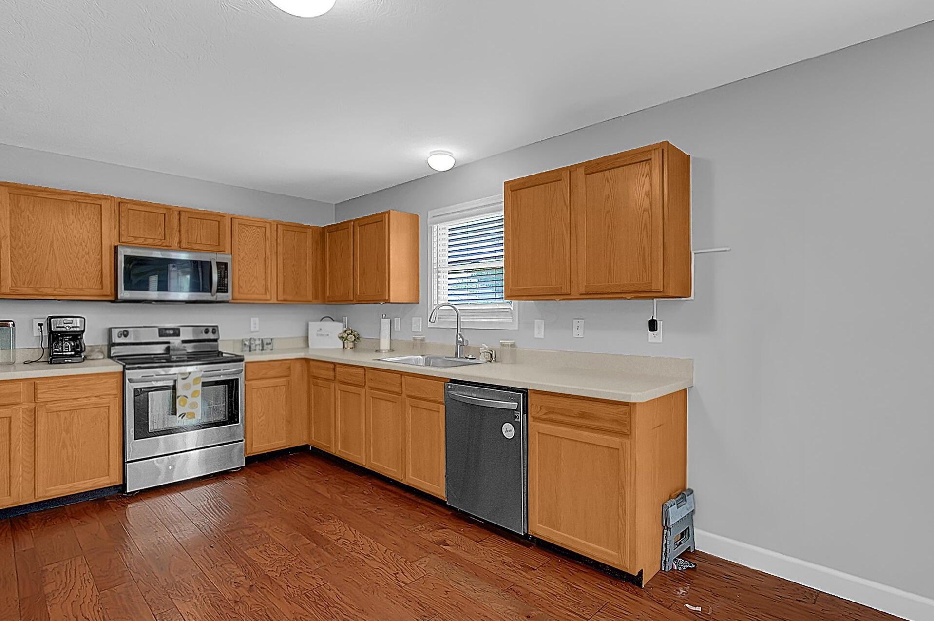 1614 Boxwood Drive, Lewis Center, Ohio image 11