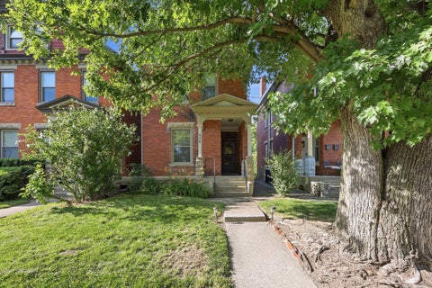 Photo of 408 W 1st Avenue, Columbus, OH 43201 (MLS # 226025053)