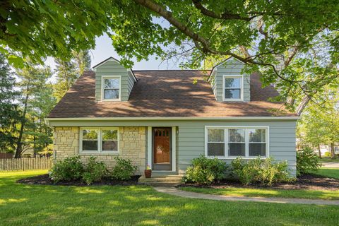 Photo of 2701 Snouffer Road, Columbus, OH 43235 (MLS # 226018267)