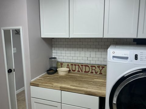 Tiny photo for 7034 Eaglepoint Drive, Nashport, OH 43830 (MLS # 226000775)