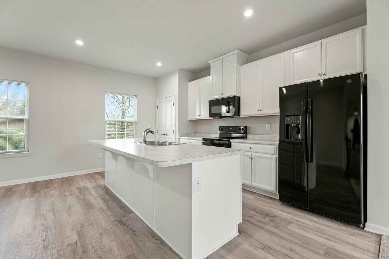 858 Blackcomb Drive, Cincinnati, Ohio image 8
