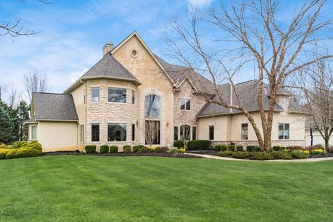 Photo of 8236 Campden Lakes Boulevard, Dublin, OH 43016 (MLS # 226009037)