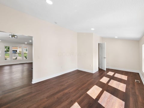 Tiny photo for 563 Park Boulevard, Worthington, OH 43085 (MLS # 226040310)