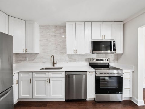 Tiny photo for 563 Park Boulevard, Worthington, OH 43085 (MLS # 226040310)