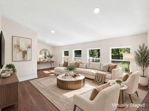Tiny photo for 563 Park Boulevard, Worthington, OH 43085 (MLS # 226040310)