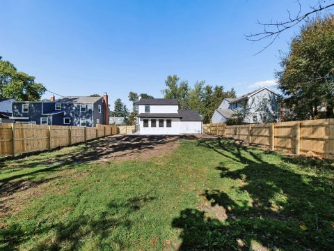Tiny photo for 563 Park Boulevard, Worthington, OH 43085 (MLS # 226040310)