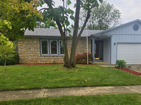 Photo of 5703 Magna Carta Circle, Galloway, OH 43119 (MLS # 226032161)