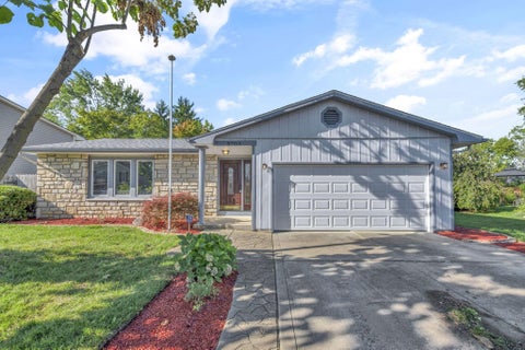 Photo of 5703 Magna Carta Circle, Galloway, OH 43119 (MLS # 226032161)