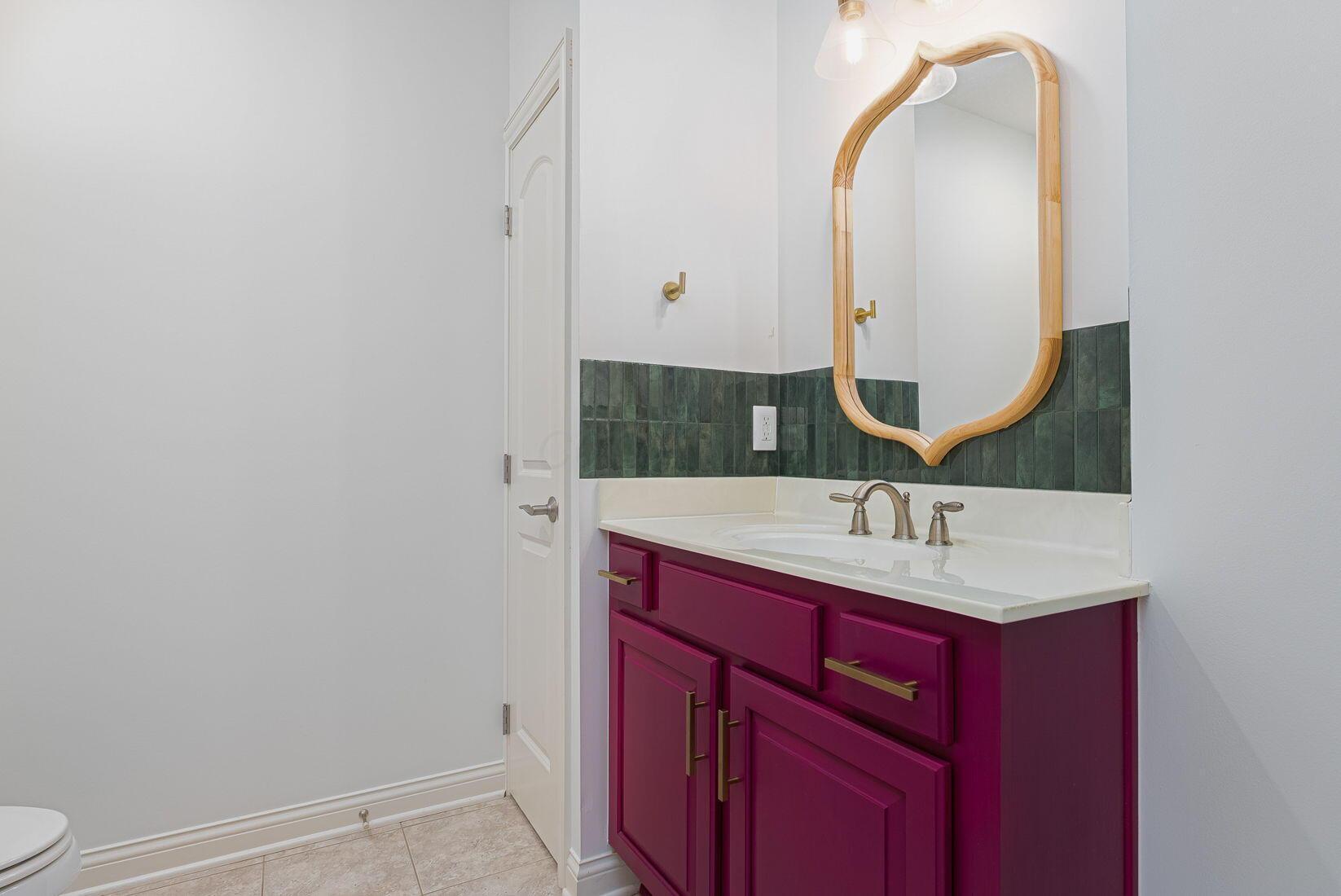 Columbus, Ohio 43204, United States, 2 Bedrooms Bedrooms, ,2 BathroomsBathrooms,Residential,Contingent,38520