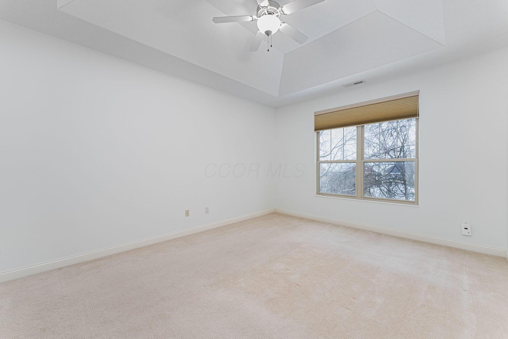 Columbus, Ohio 43204, United States, 2 Bedrooms Bedrooms, ,2 BathroomsBathrooms,Residential,Contingent,38520