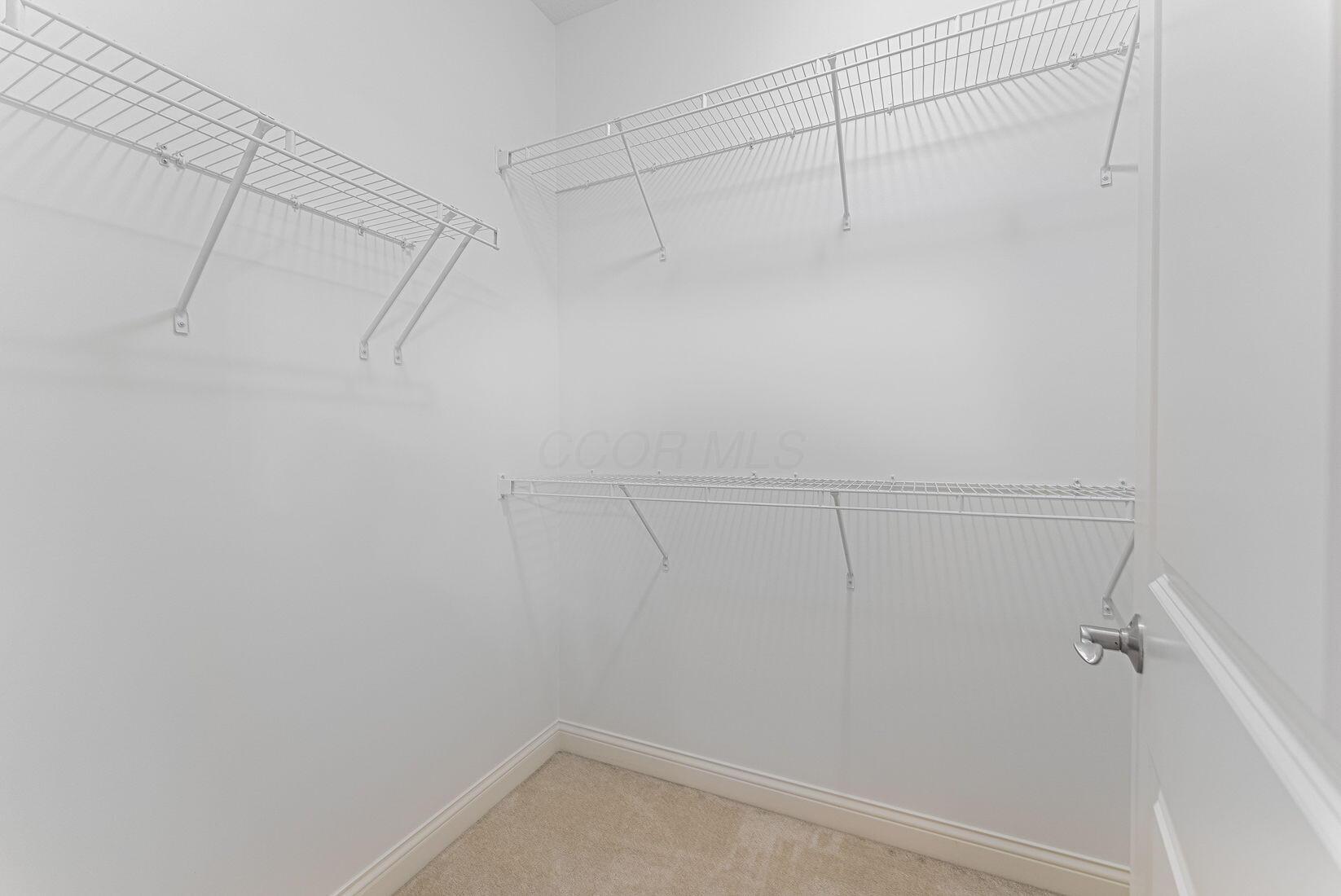 Columbus, Ohio 43204, United States, 2 Bedrooms Bedrooms, ,2 BathroomsBathrooms,Residential,Contingent,38520