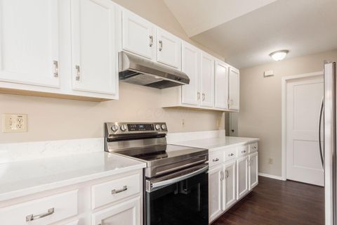 Tiny photo for 2464 Meadow Glade Drive, Hilliard, OH 43026 (MLS # 226002999)