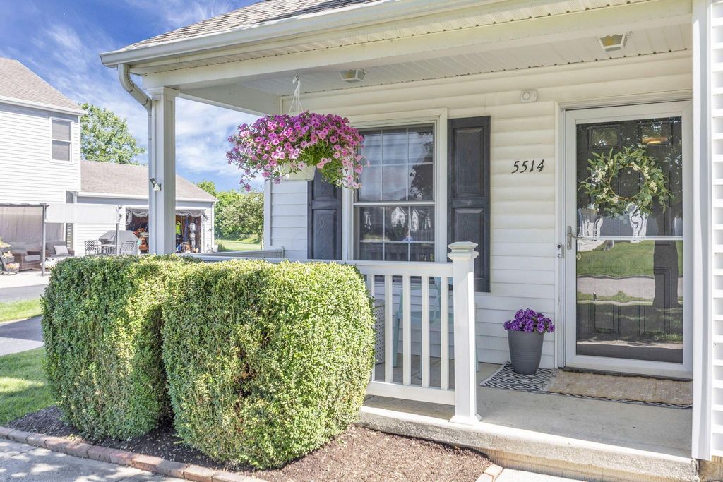 Photo of 5514 Oakhurst Drive, Hebron, OH 43025 (MLS # 226023077)