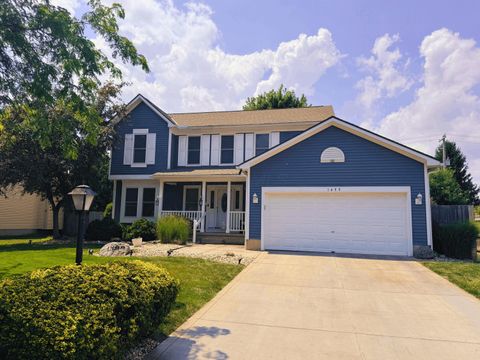 Photo of 1499 River Trail Drive, Grove City, OH 43123 (MLS # 226025737)