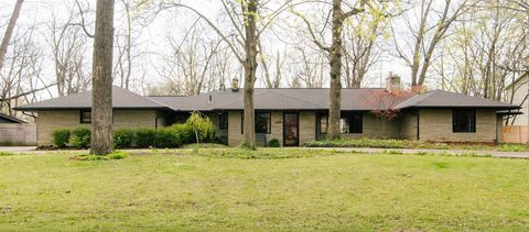 Photo of 2655 Minerva Lake Road, Columbus, OH 43231 (MLS # 226010915)