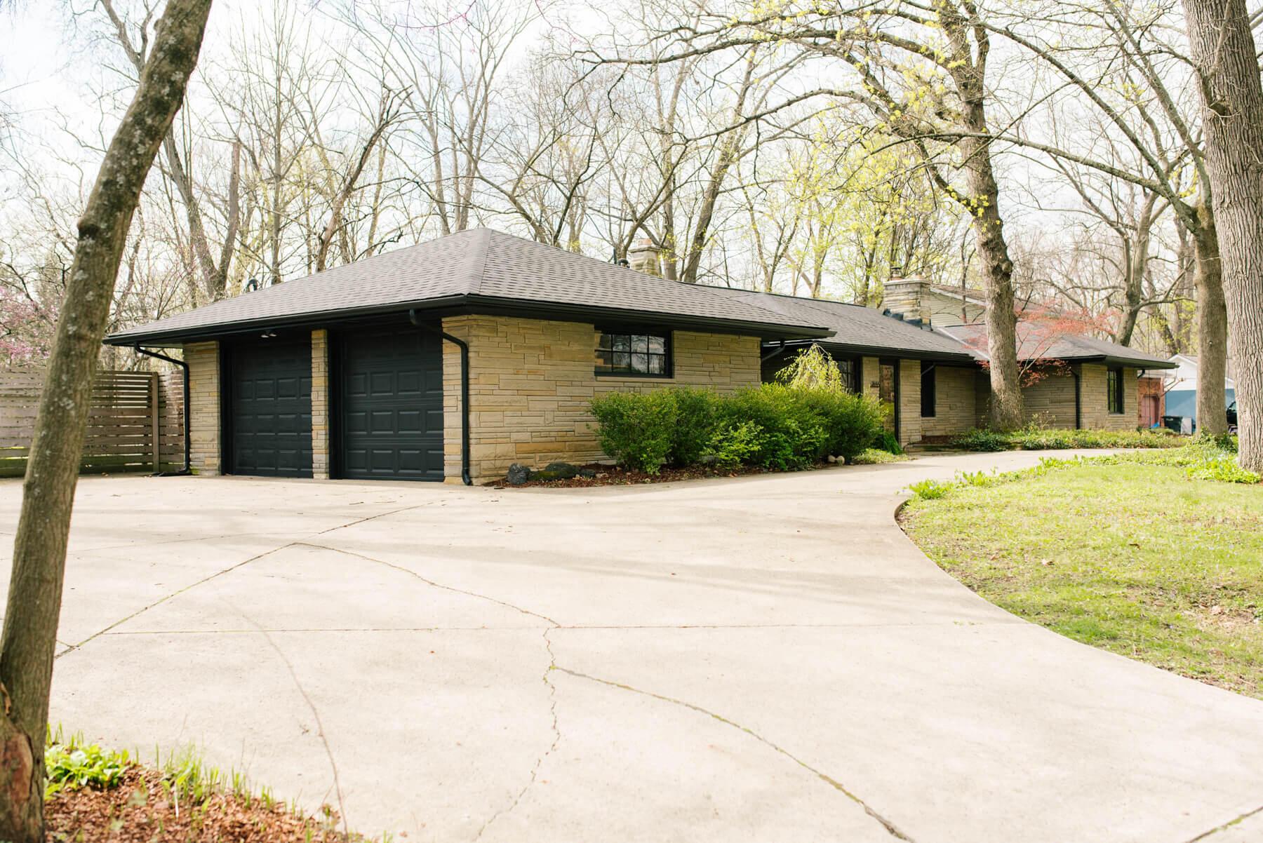 2655 Minerva Lake Road