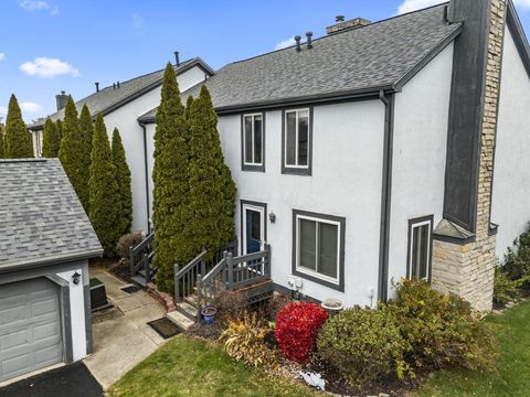 Photo of 6987 Dublin Village Drive, Dublin, OH 43017 (MLS # 225040612)