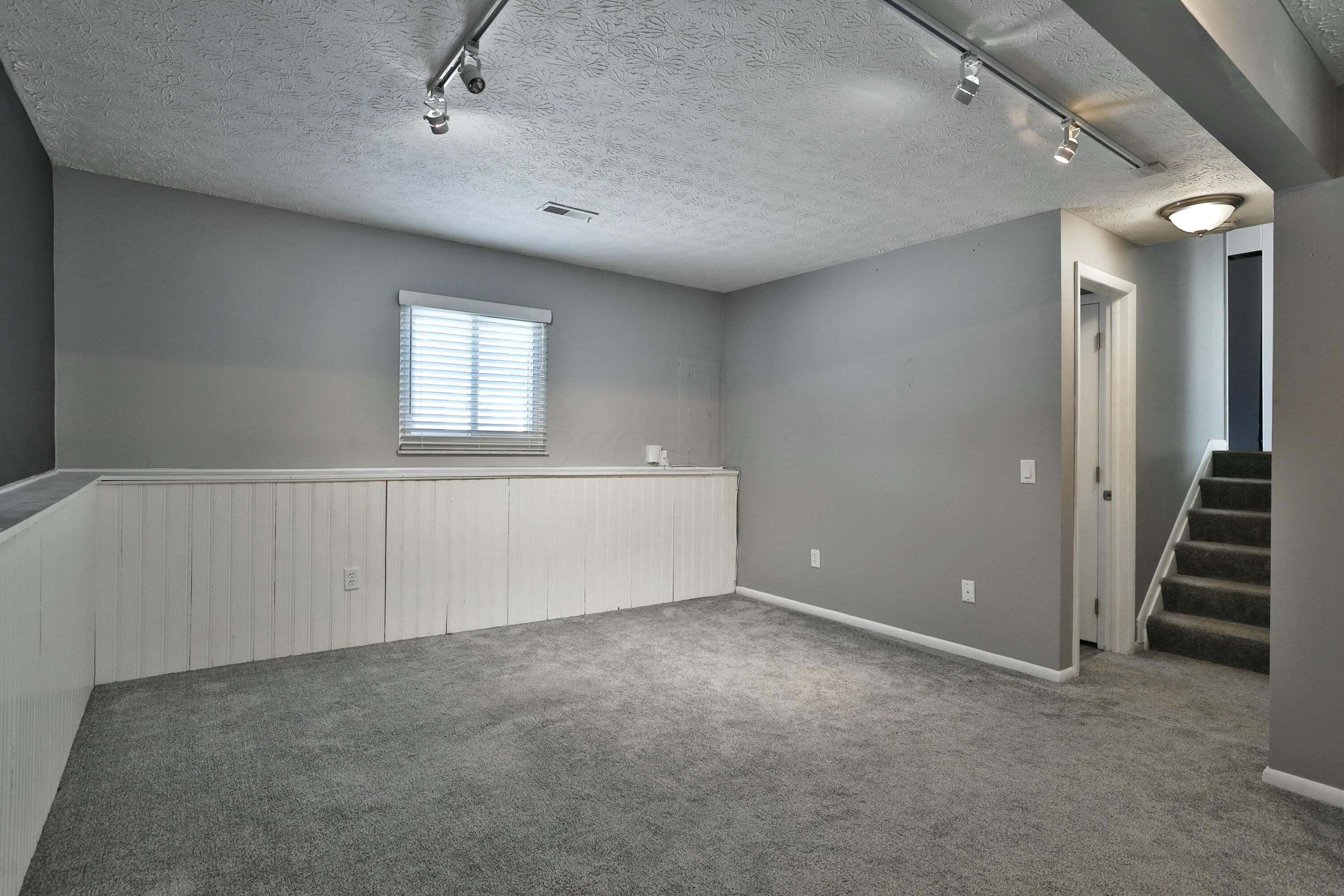 5651 Scotty Court, Hilliard, Ohio image 15