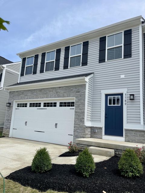 Photo of 3780 Coach Trail, Grove City, OH 43123 (MLS # 225038366)