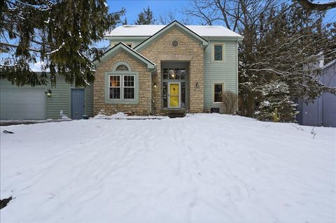Photo of 1417 Whispering Pines Lane, Bellefontaine, OH 43311 (MLS # 226005152)