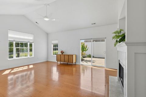 Tiny photo for 6923 Rothwell Street, New Albany, OH 43054 (MLS # 225034759)