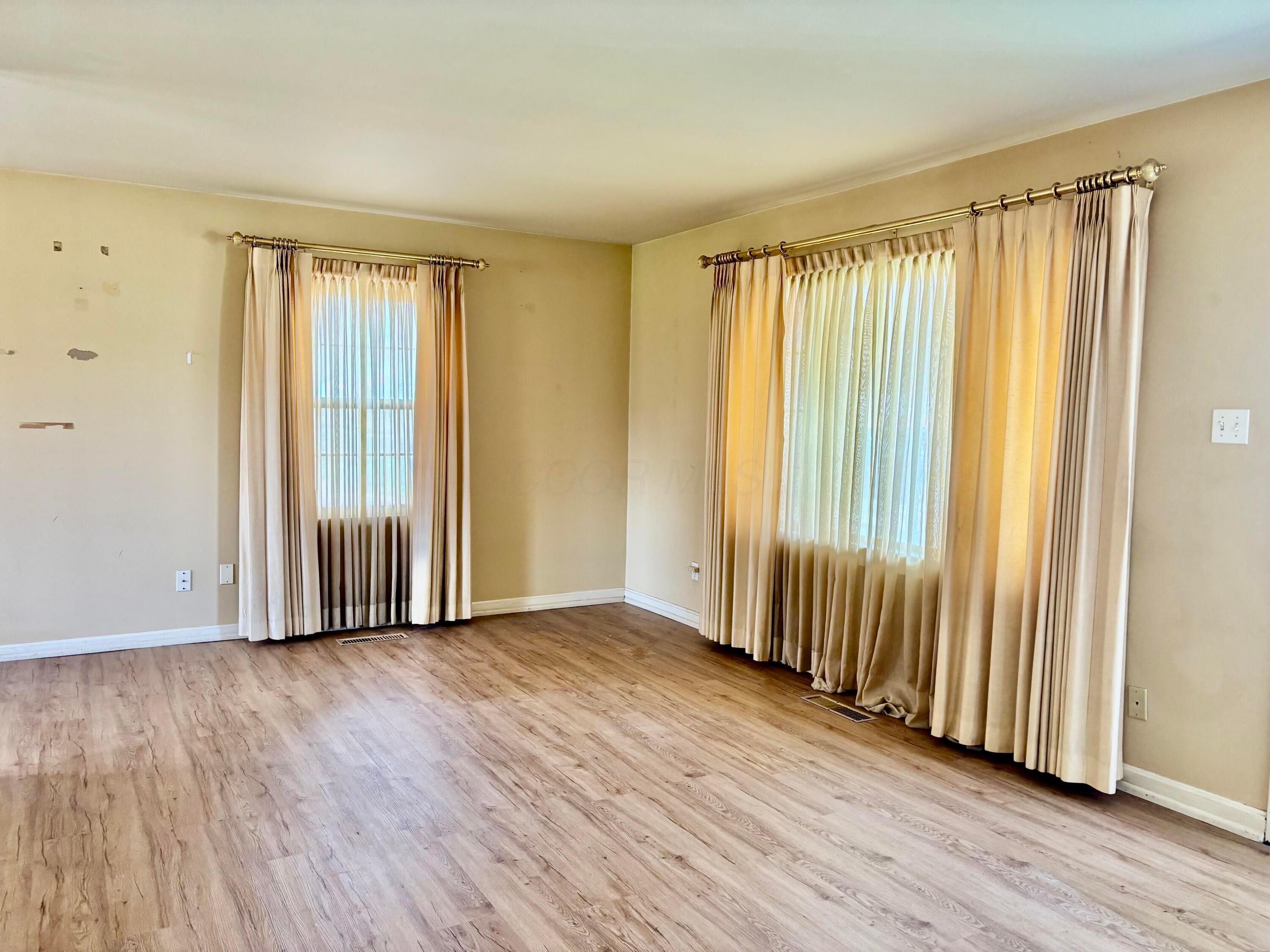 313 Danhurst Road, Columbus, Ohio image 15
