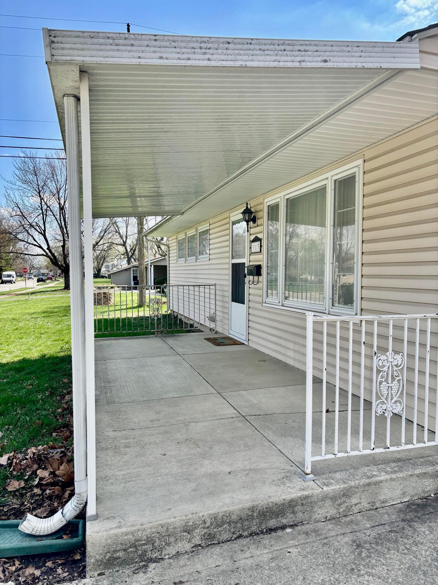 313 Danhurst Road, Columbus, Ohio image 3