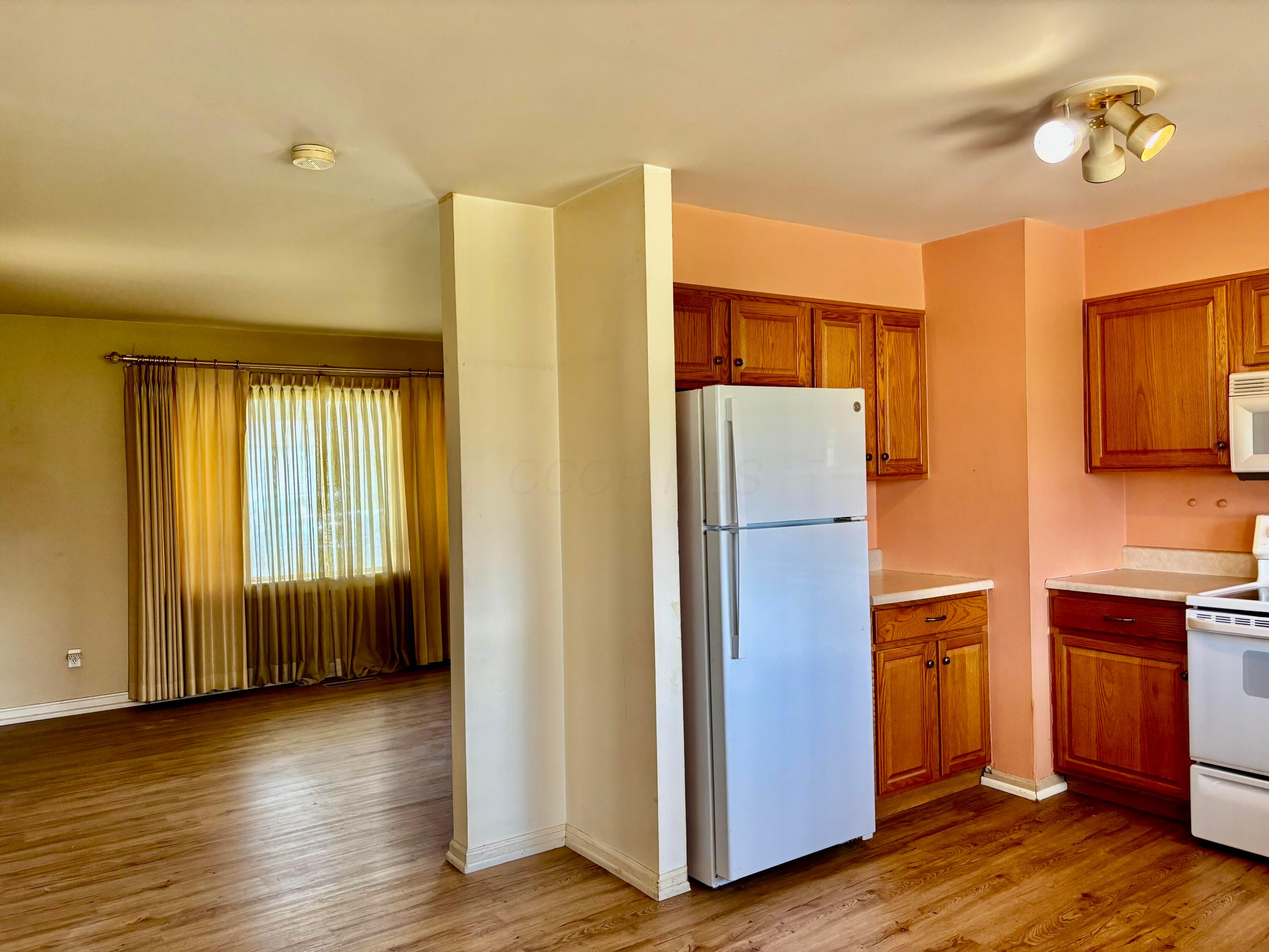 313 Danhurst Road, Columbus, Ohio image 8