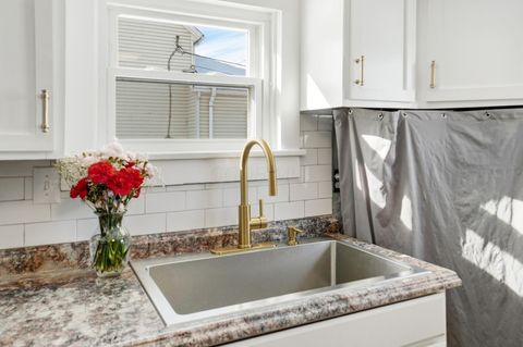 Tiny photo for 869 E Mulberry Street, Lancaster, OH 43130 (MLS # 226003025)