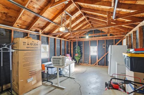 Tiny photo for 869 E Mulberry Street, Lancaster, OH 43130 (MLS # 226003025)