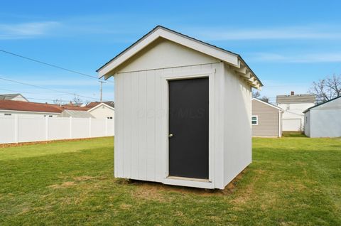 Tiny photo for 869 E Mulberry Street, Lancaster, OH 43130 (MLS # 226003025)