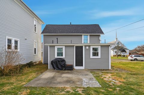 Tiny photo for 869 E Mulberry Street, Lancaster, OH 43130 (MLS # 226003025)