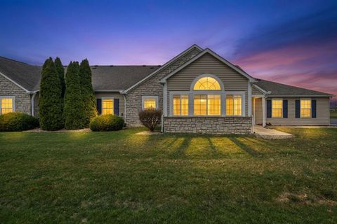 Photo of 457 New Park Drive, Marion, OH 43302 (MLS # 226007294)