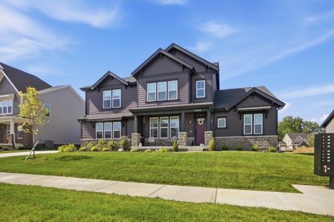 Tiny photo for 1302 Blueberry, Grove City, OH 43123 (MLS # 226025768)