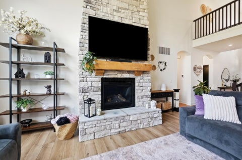 Tiny photo for 1302 Blueberry, Grove City, OH 43123 (MLS # 226025768)