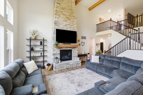 Tiny photo for 1302 Blueberry, Grove City, OH 43123 (MLS # 226025768)